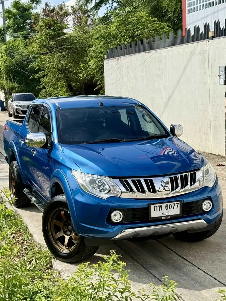 2016 Mitsubishi Triton V 2