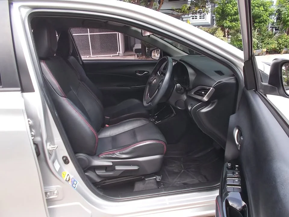 2020 Toyota Yaris ATIV III 2