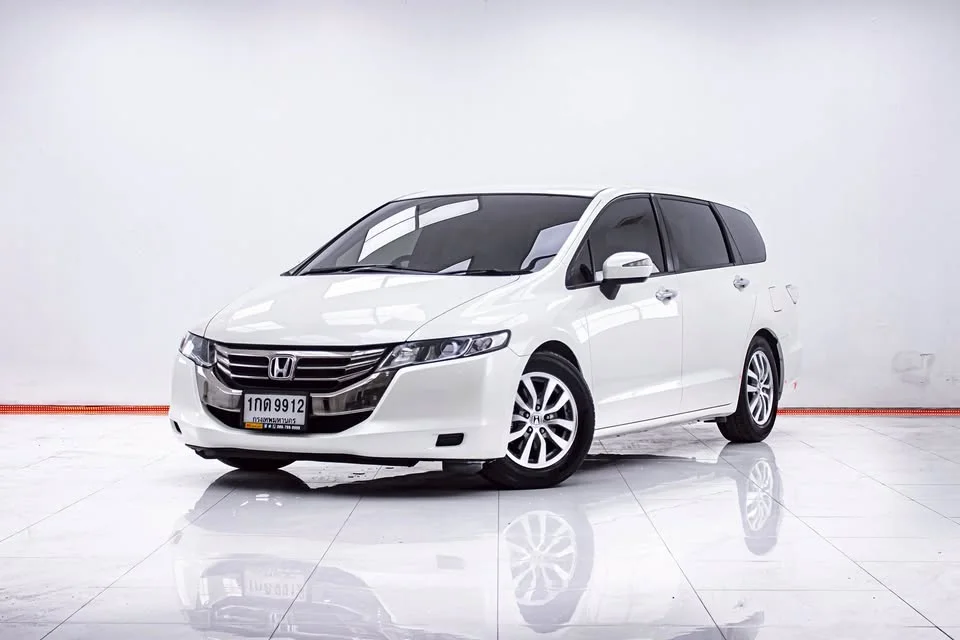 2013 Honda Odyssey IV 3