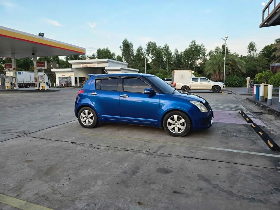2011 Suzuki Swift I 2