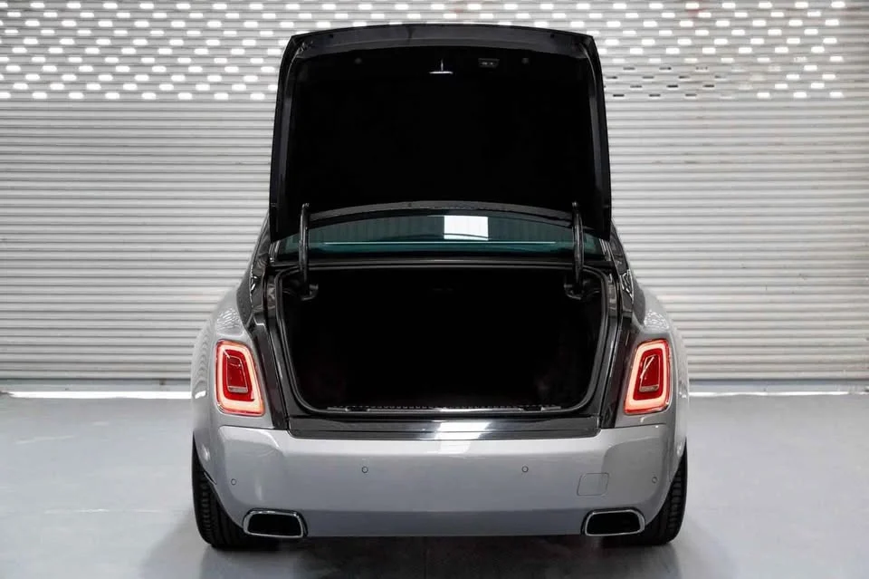 2021 Rolls-Royce Phantom VIII 2