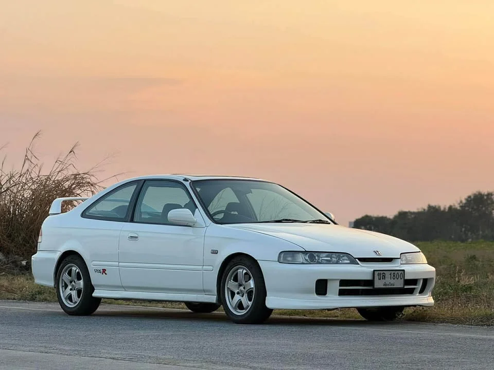 2000 Honda Integra III 2