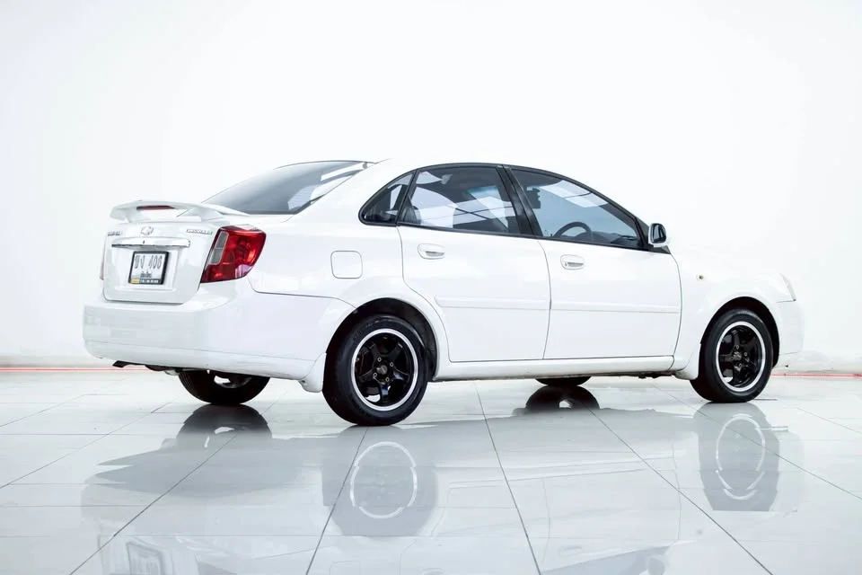 2005 Chevrolet Optra 3