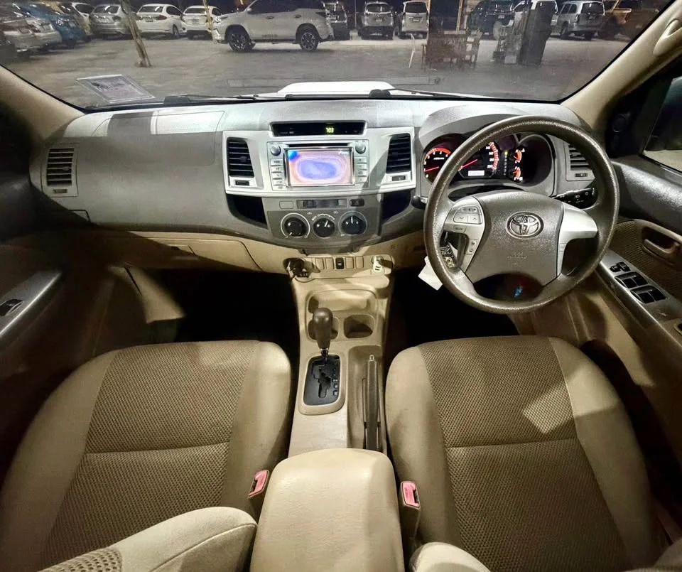 2011 Toyota Hilux VII 3