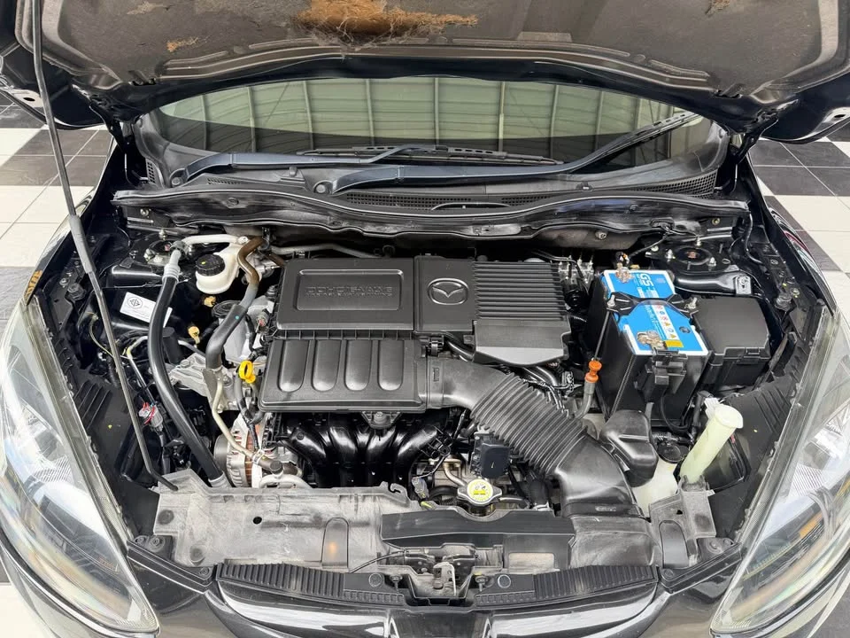 2012 Mazda 2 II 2