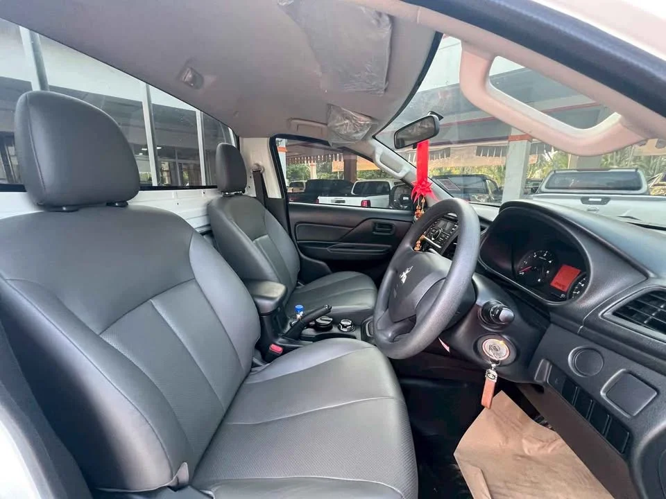 2022 Mitsubishi Triton V 2