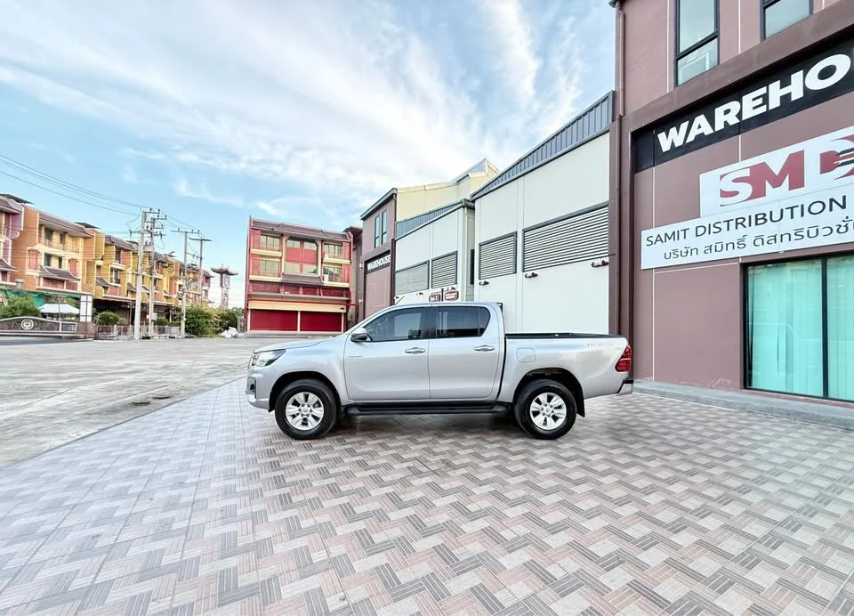 2020 Toyota Hilux VIII 3