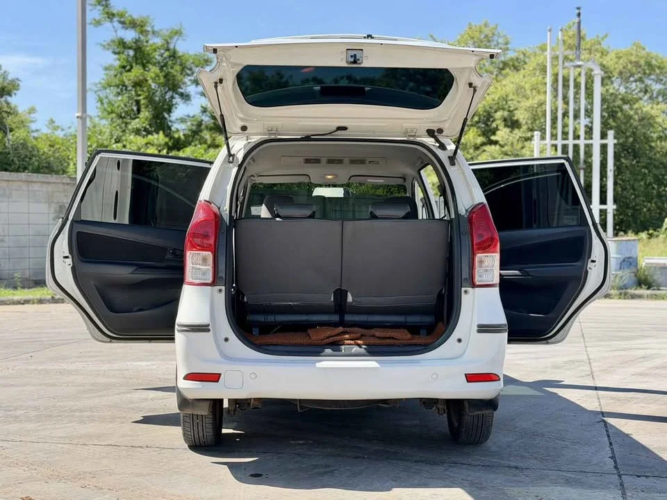 2012 Toyota Avanza II 3