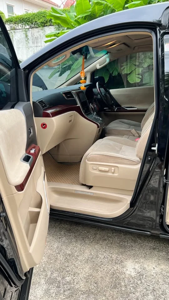2010 Toyota Alphard, Vellfire II (AH20) 3