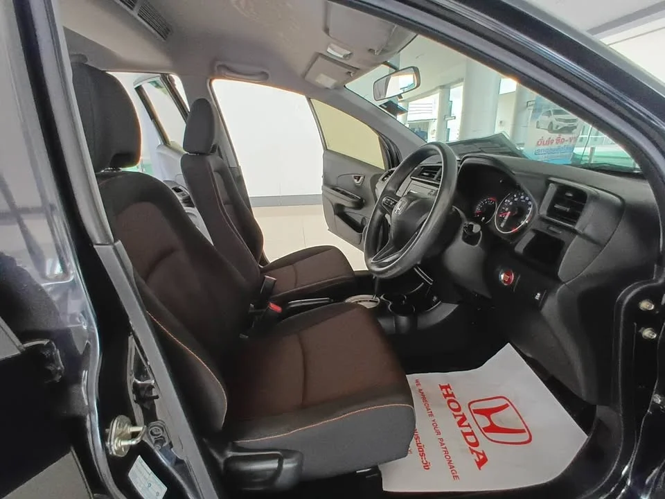 2017 Honda Mobilio II 3