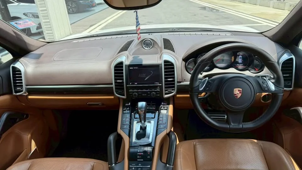 2013 Porsche Cayenne II 2