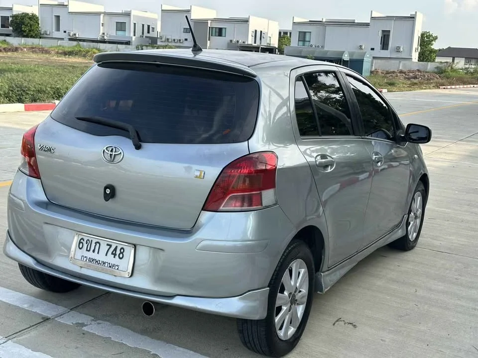 2009 Toyota Yaris II 3