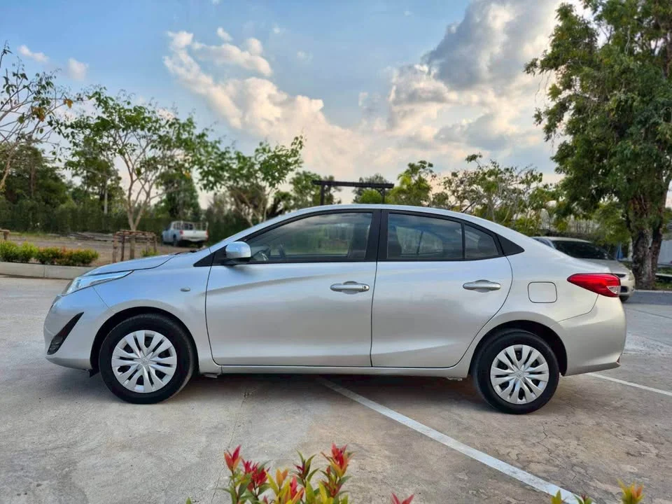 2018 Toyota Yaris ATIV III 3