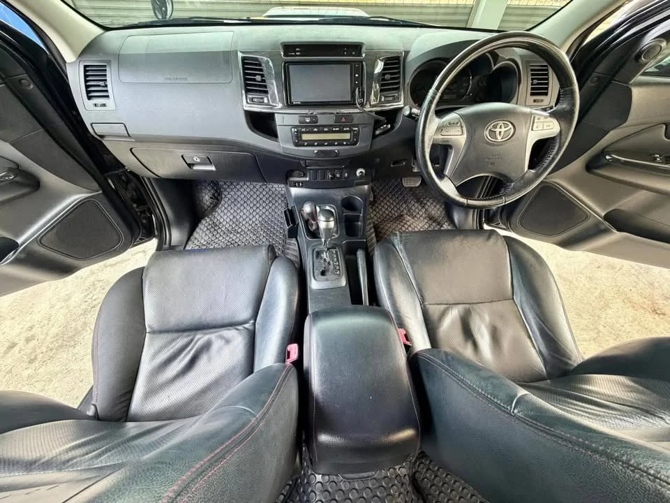 2013 Toyota Fortuner I 2
