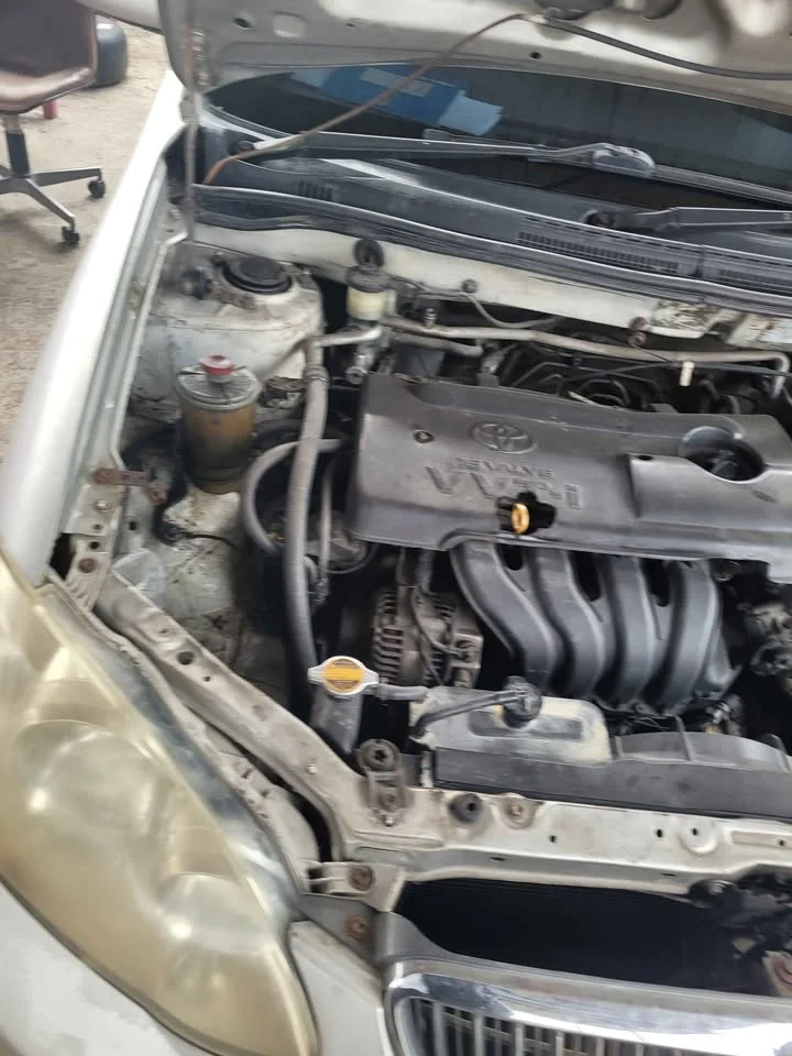 2004 Toyota Corolla Altis IX (E120) 2