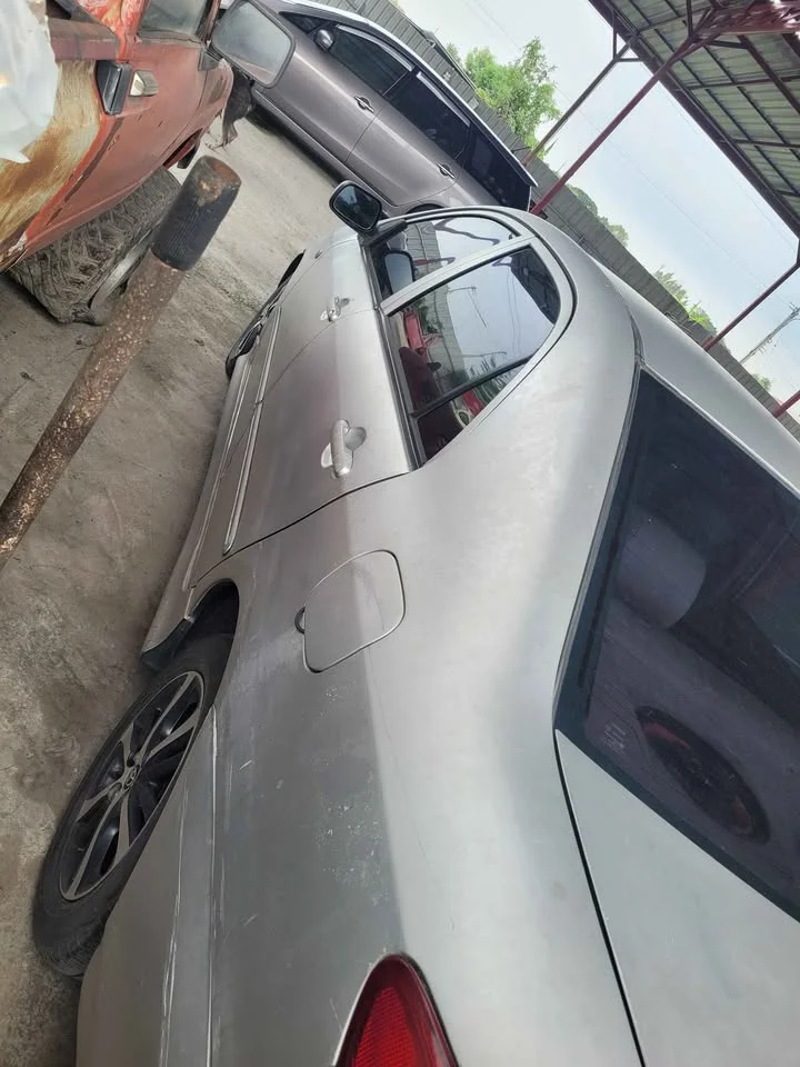2004 Toyota Corolla Altis IX (E120) 3