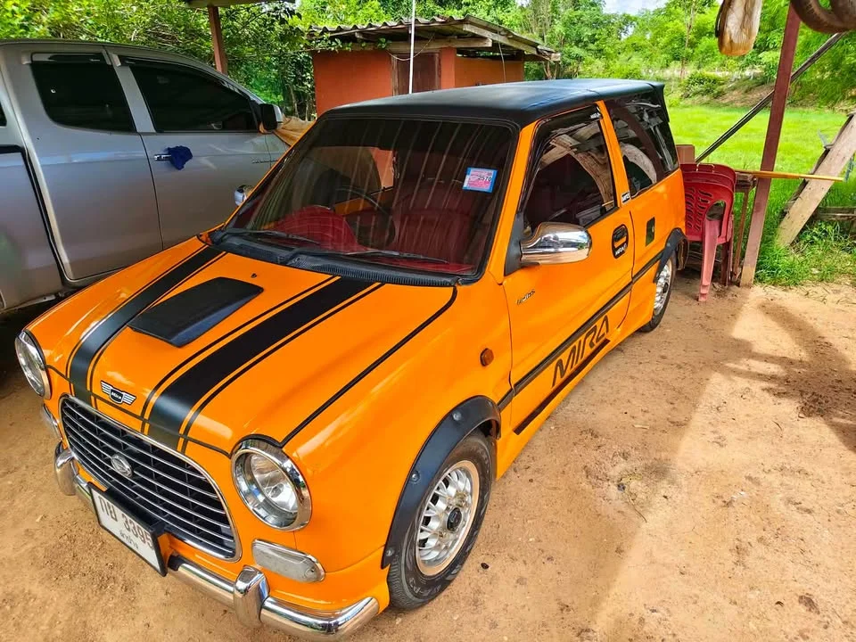Daihatsu Mira Gino L700 3