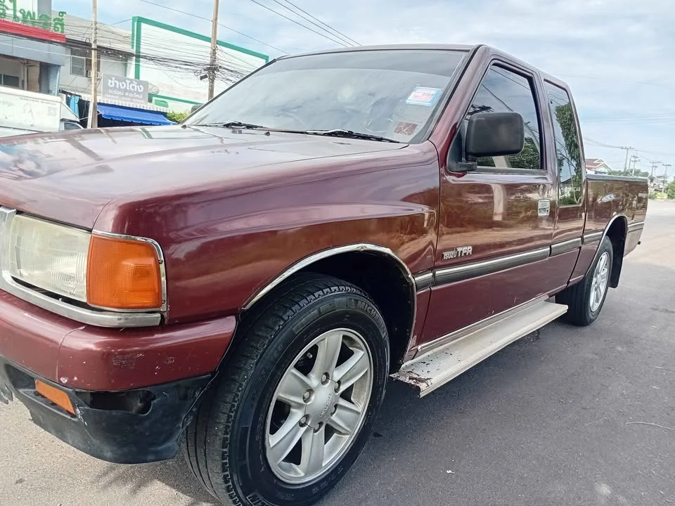 1994 Isuzu TFR III 3