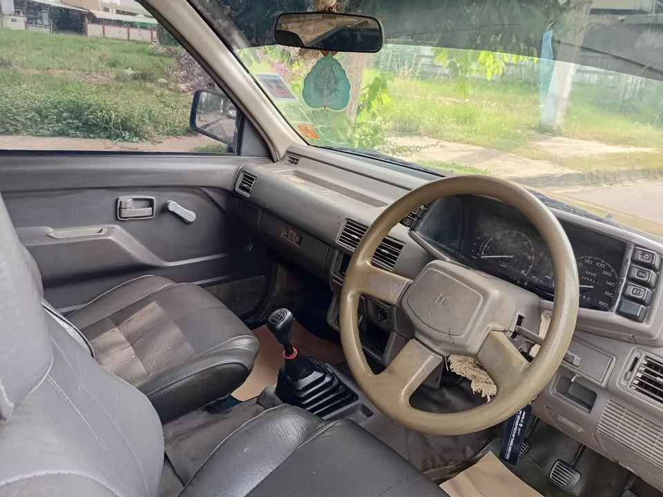 1994 Isuzu TFR III 2