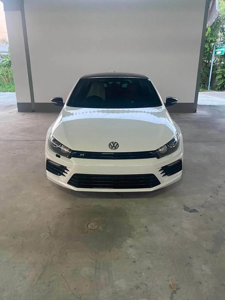 2011 Volkswagen Scirocco III 2