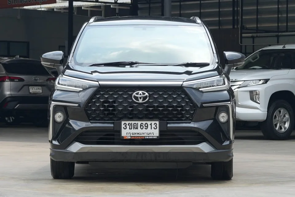 2022 Toyota Veloz III 2