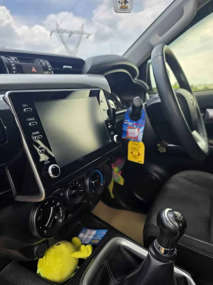 2020 Toyota Hilux VIII 2