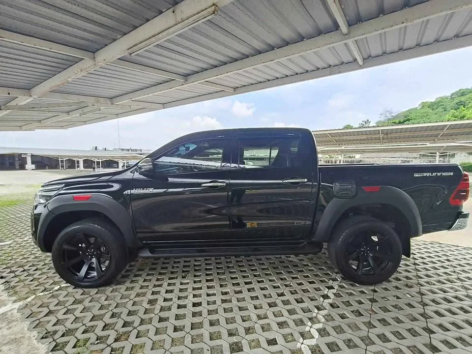 2020 Toyota Hilux VIII 3