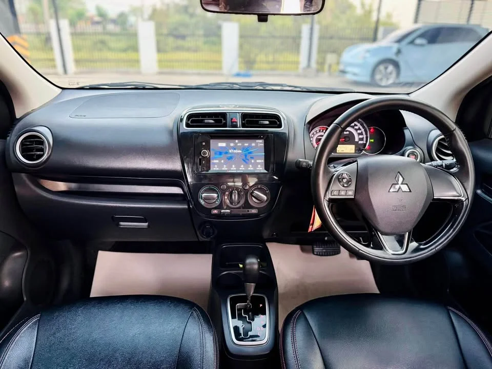 2017 Mitsubishi Mirage VI 2