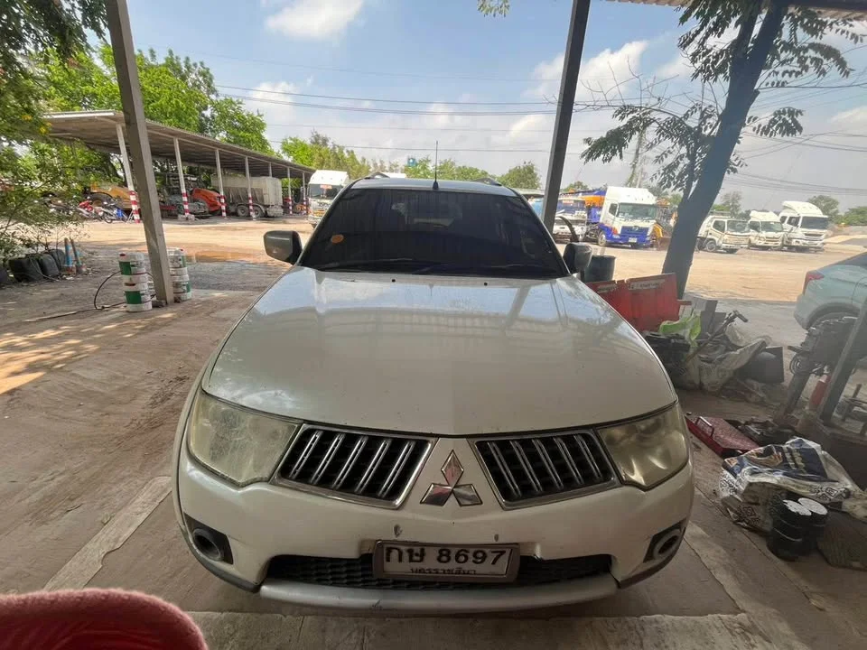 2011 Mitsubishi Pajero Sport II 3