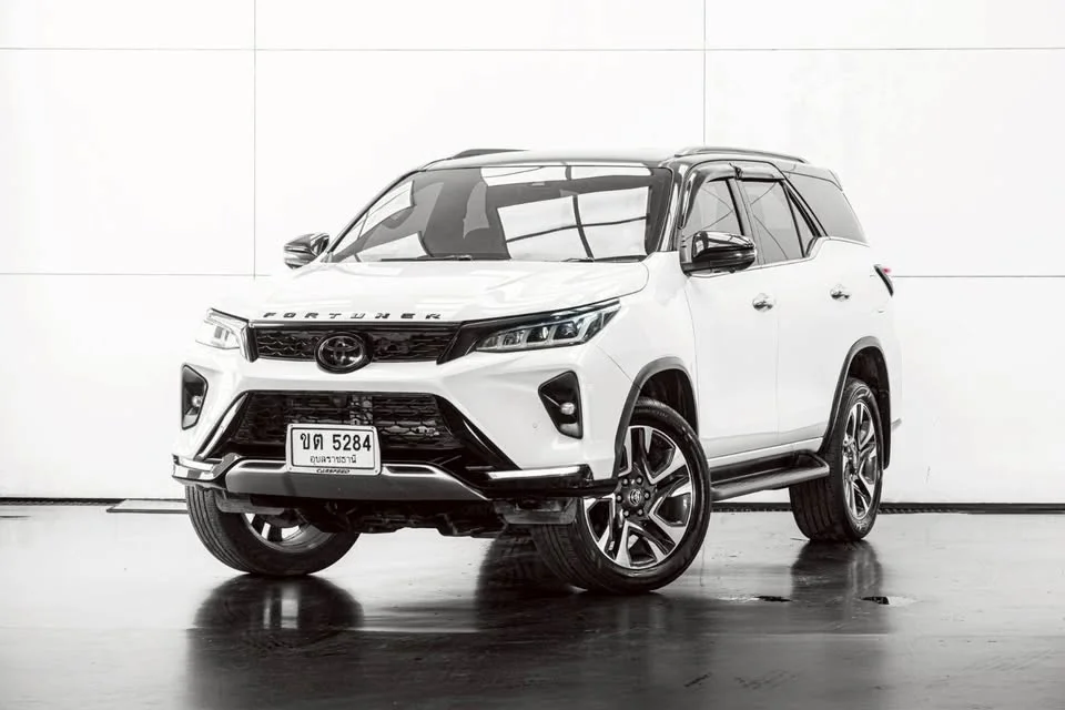 2020 Toyota Fortuner II 3