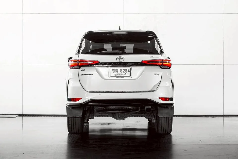 2020 Toyota Fortuner II 2