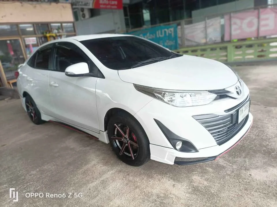 2019 Toyota Yaris ATIV III 3