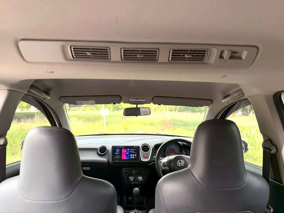 2016 Honda Mobilio II 2