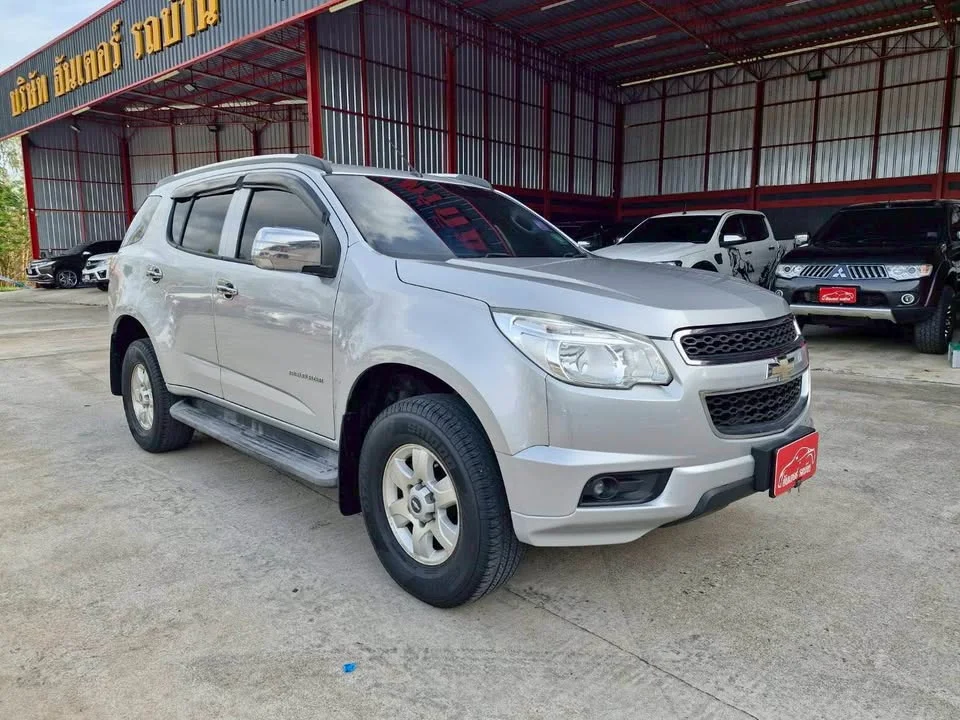 2013 Chevrolet TrailBlazer II 2