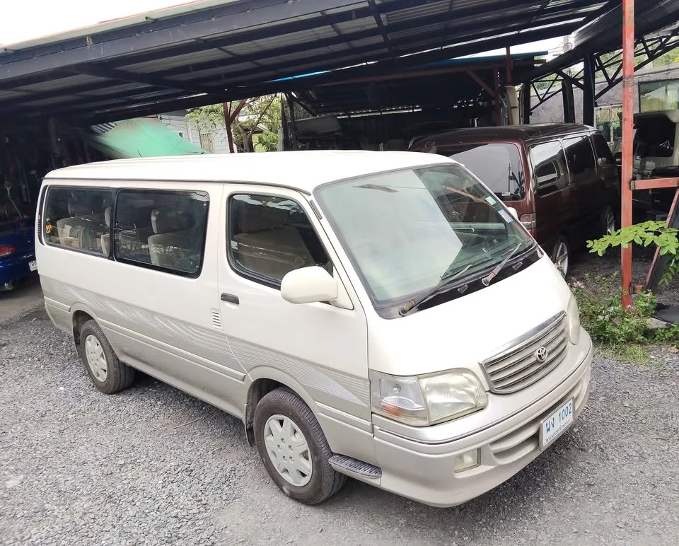 2002 Toyota Commuter IV (H100) 3