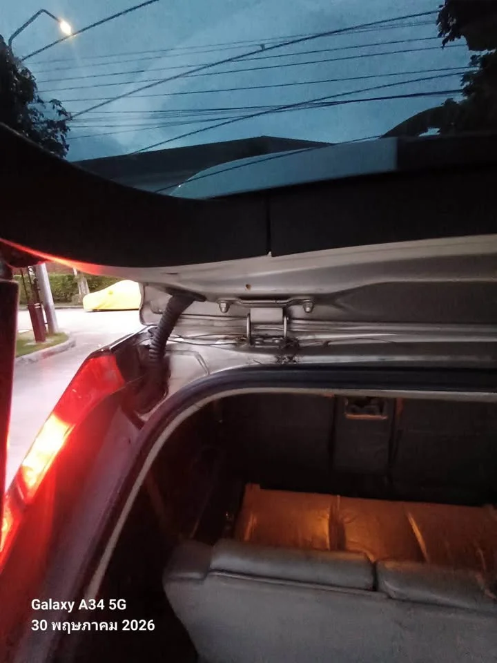2005 Honda Stream I 3