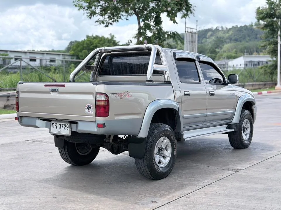 2003 Toyota Hilux Tiger VI 2