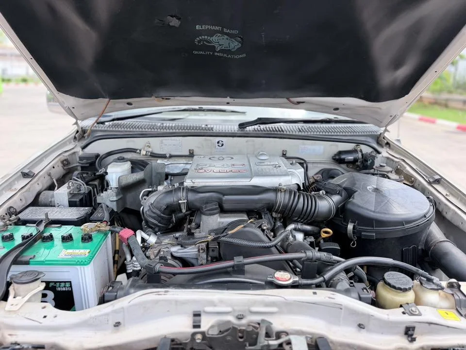 2003 Toyota Hilux Tiger VI 3