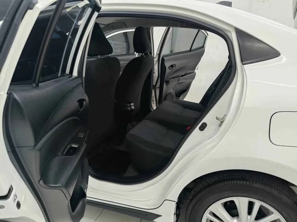 2017 Toyota Yaris ATIV III 2