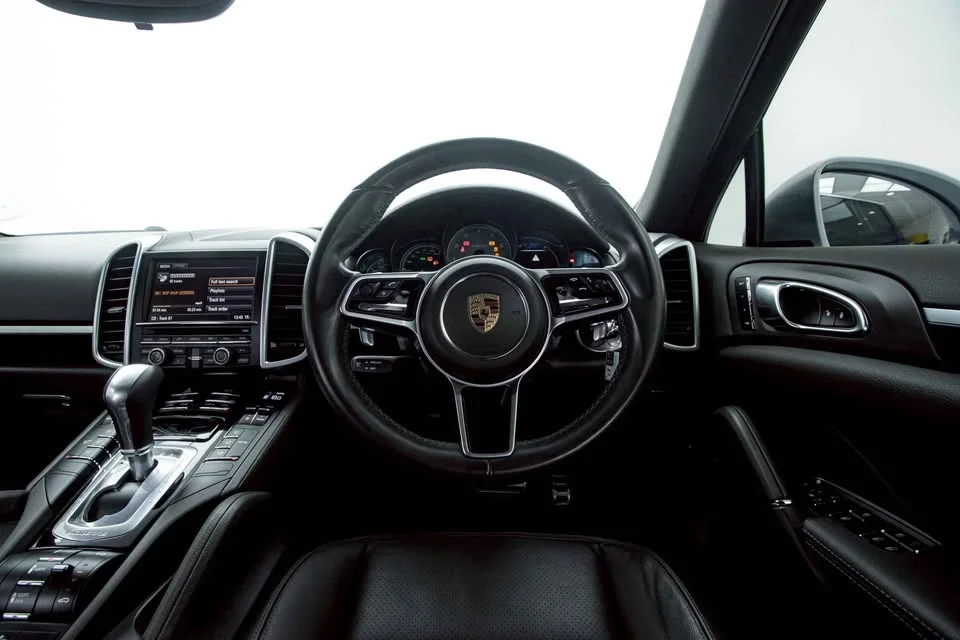 2017 Porsche Cayenne II 2