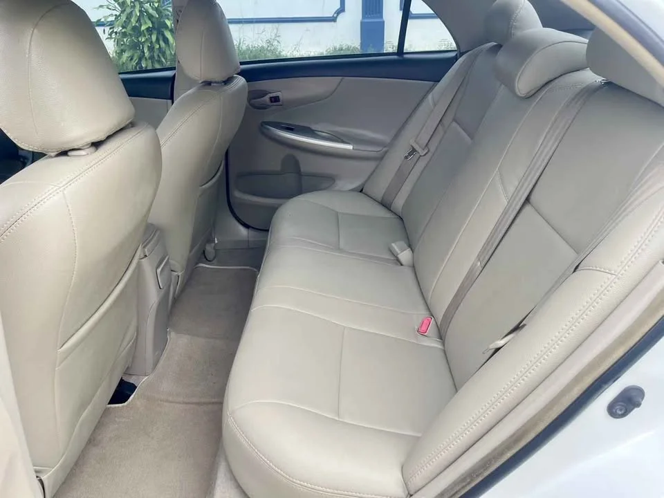 2010 Toyota Corolla Altis X (E140) 2