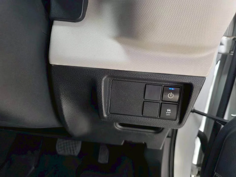 2023 Toyota Veloz III 3