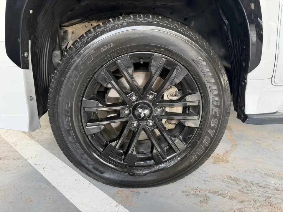 2021 Mitsubishi Pajero Sport III 2