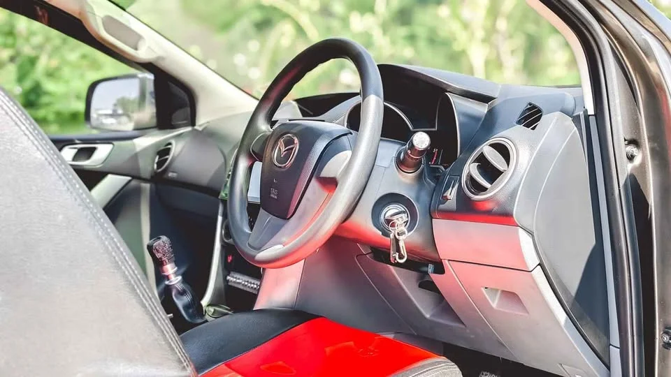2015 Mazda BT-Series II 2
