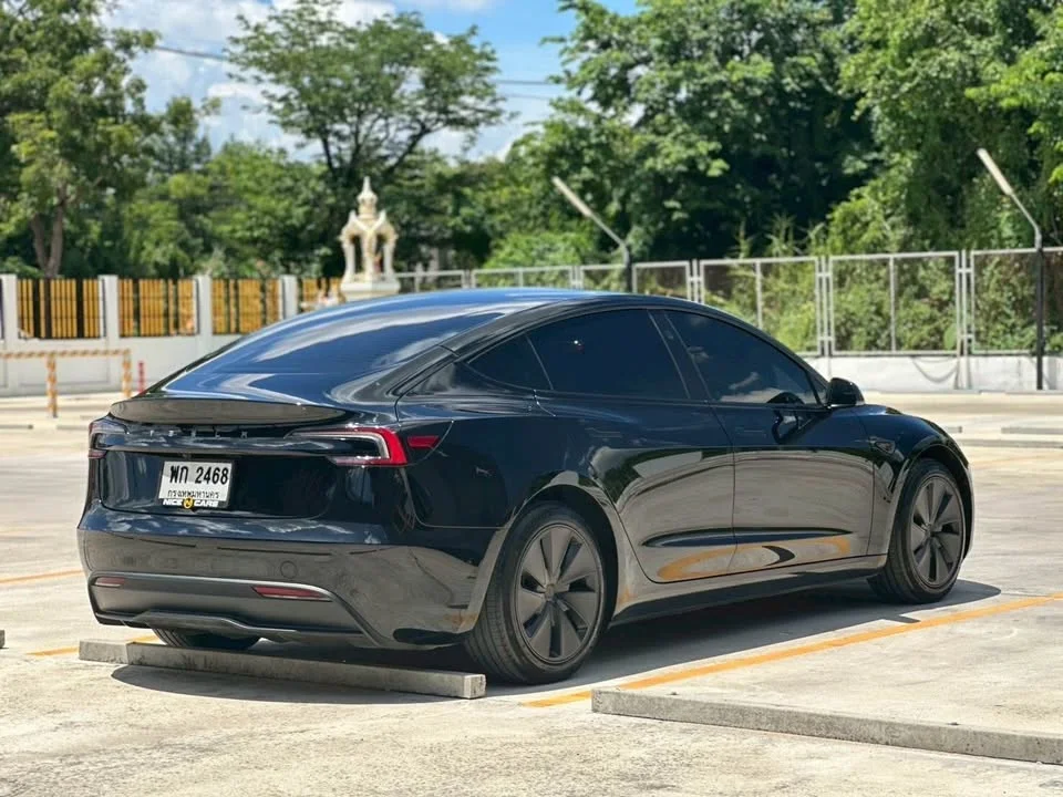 2024 Tesla Model 3 3
