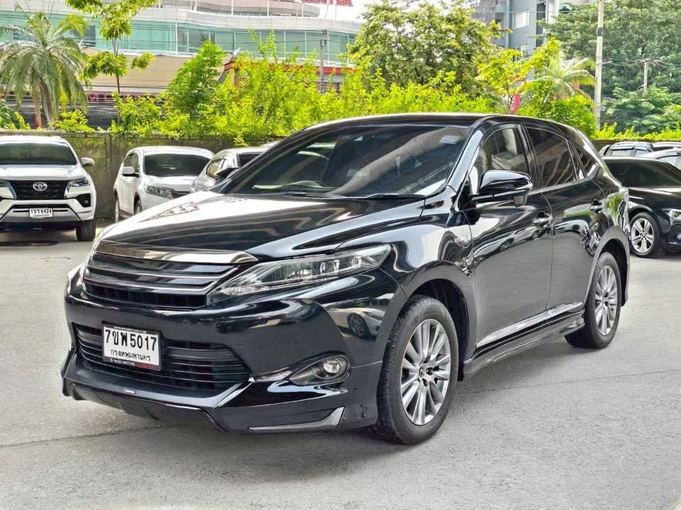 2014 Toyota Harrier III 3