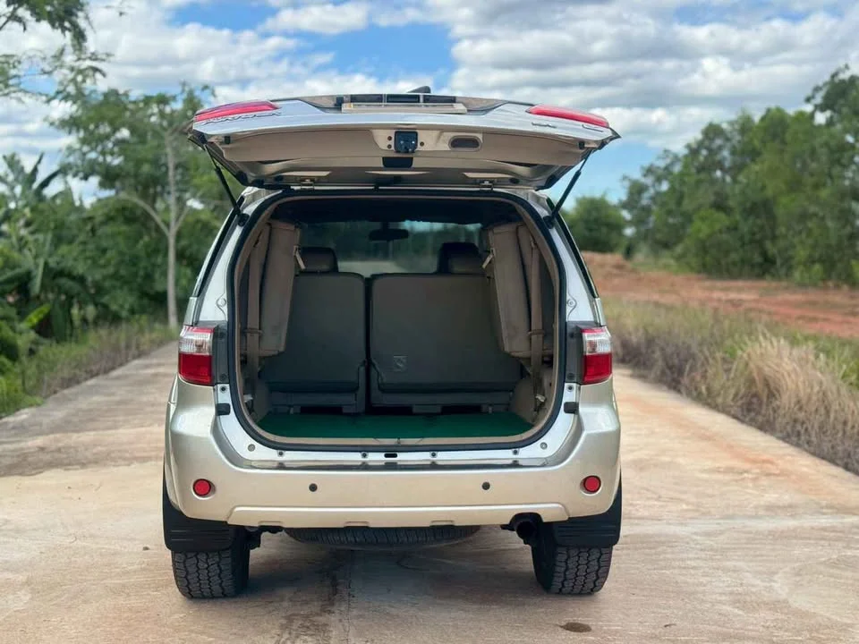 2009 Toyota Fortuner I 3