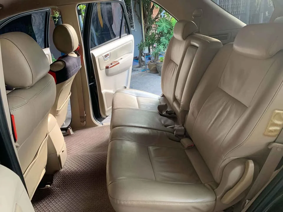 2005 Toyota Fortuner I 2