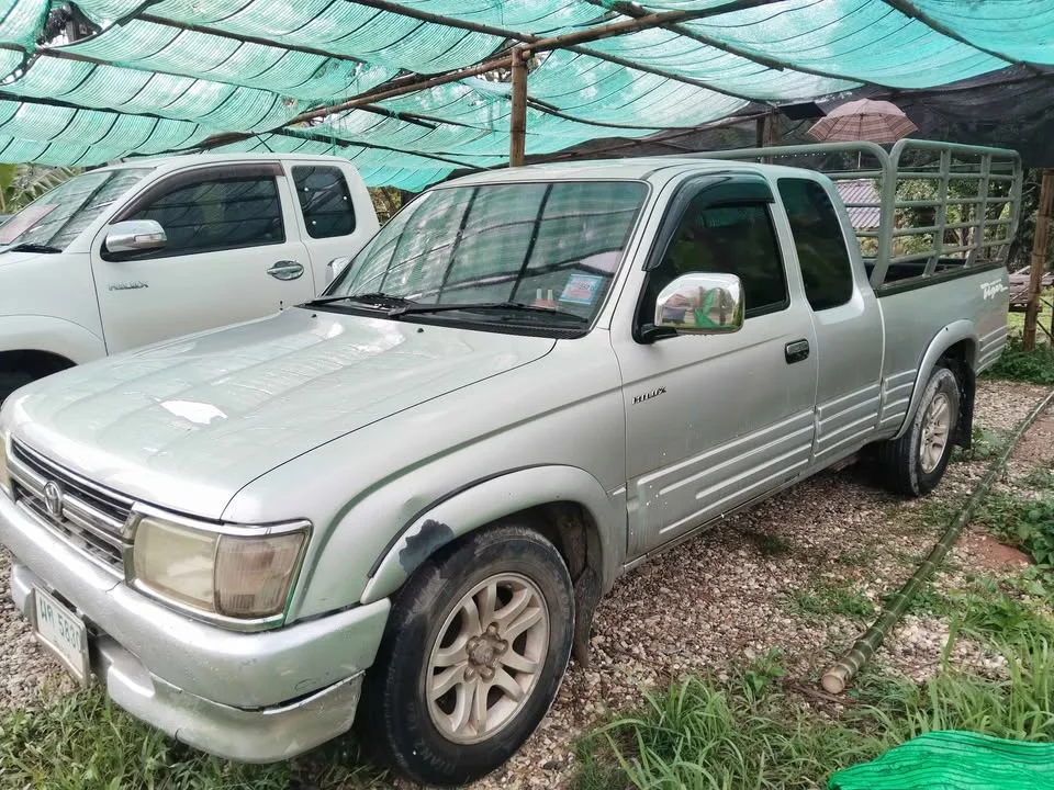 2000 Toyota Hilux Tiger VI 3