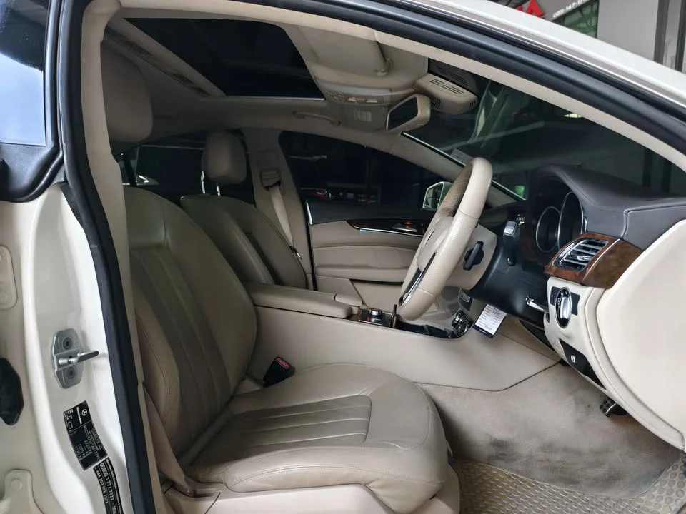 2011 Benz CLS-Class C218 2